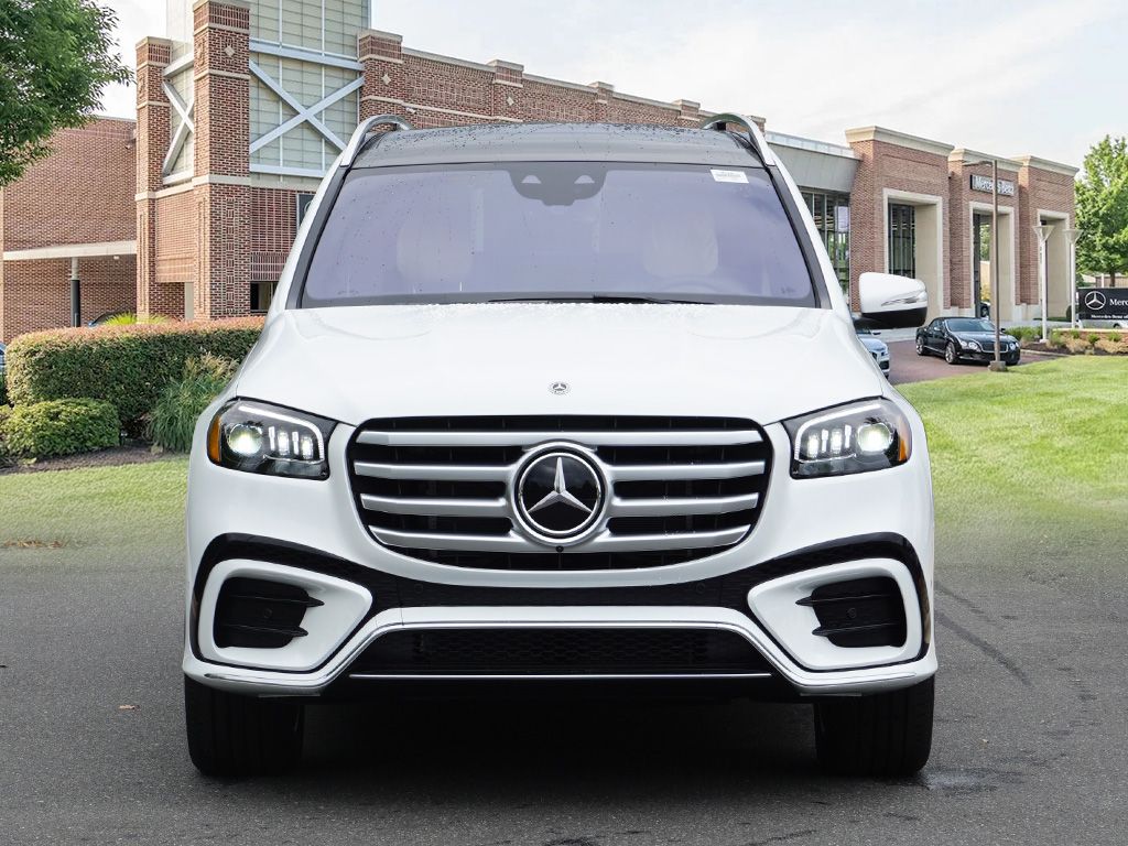 2026 Mercedes Benz GLS 580 4MATIC photo 2