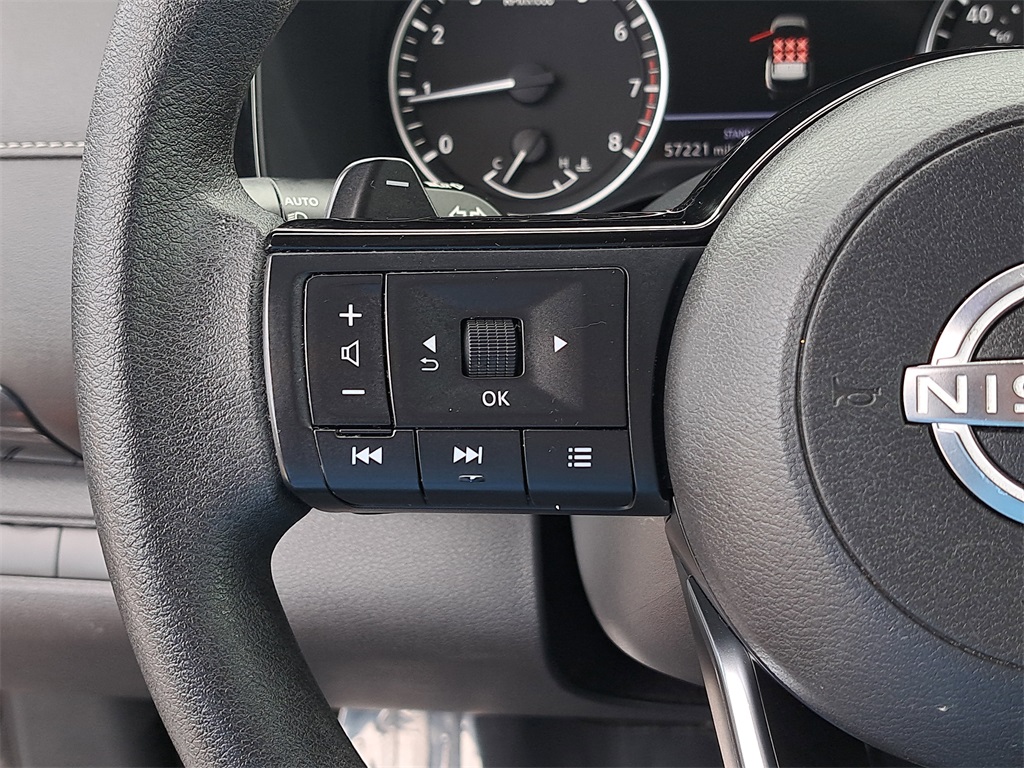 2022 Nissan Pathfinder S photo 24