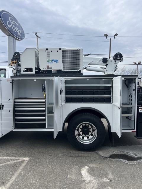 2025 Ford F-750 Base photo 5