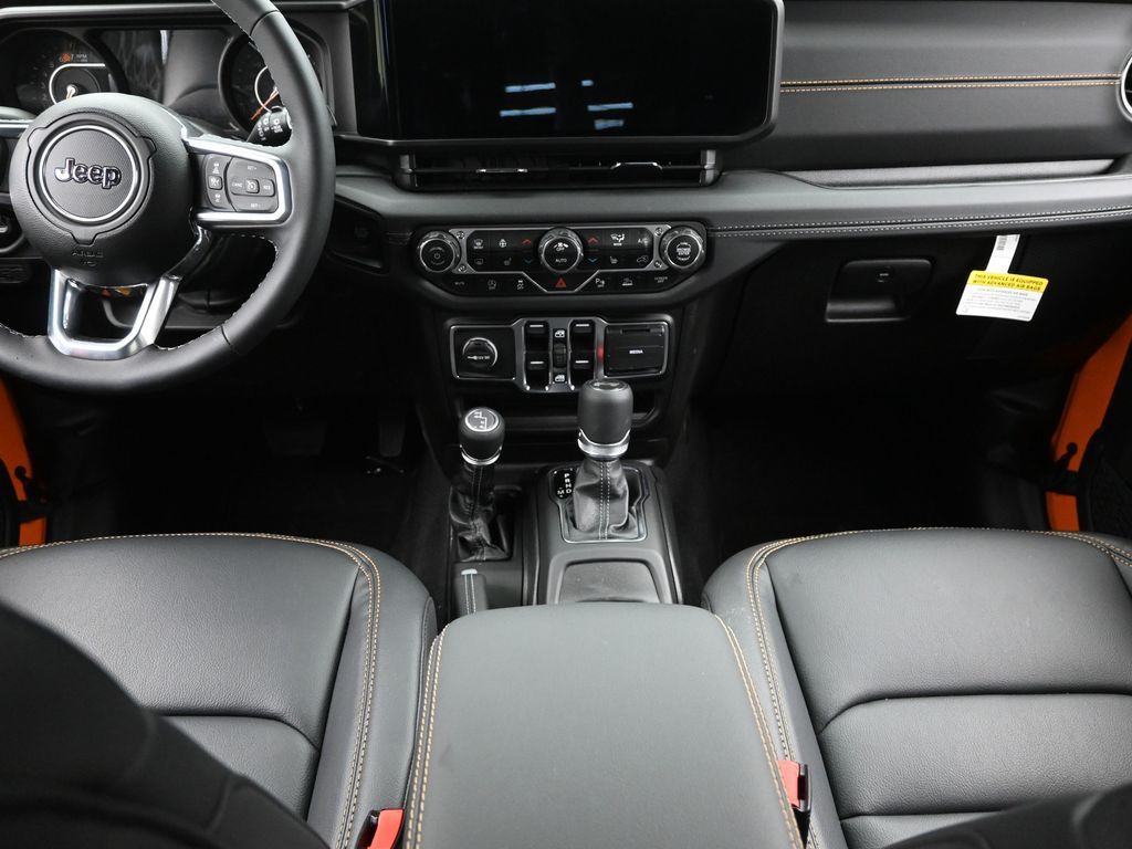 2025 Jeep Wrangler Sahara photo 11