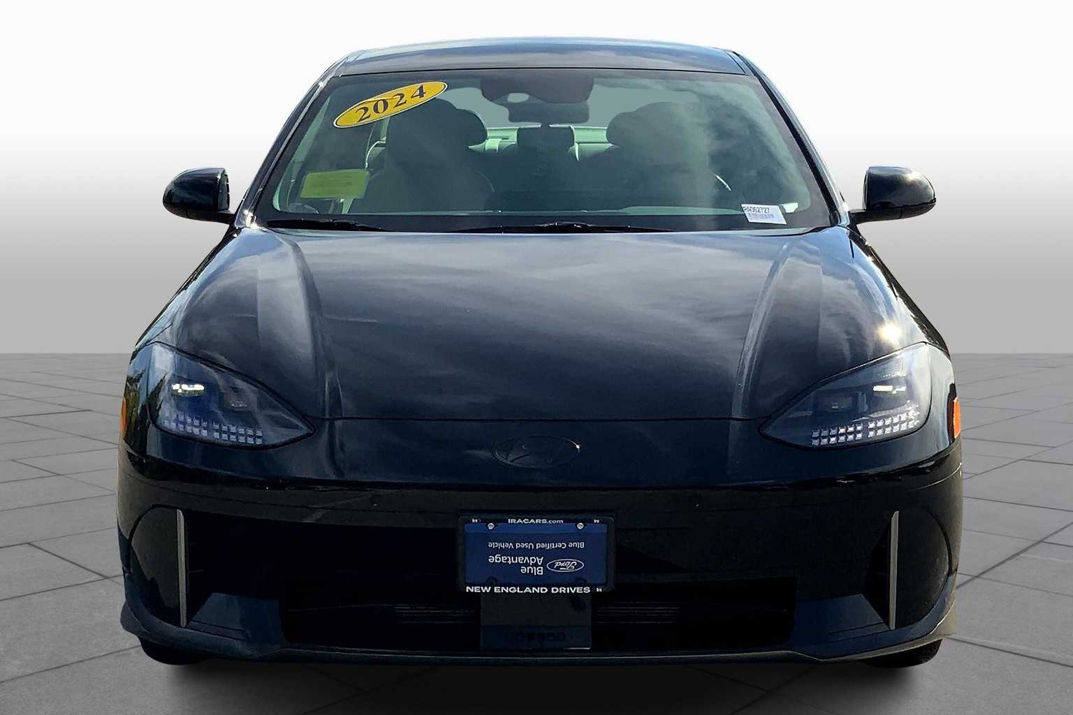 2024 Hyundai Ioniq 6 SEL photo 3