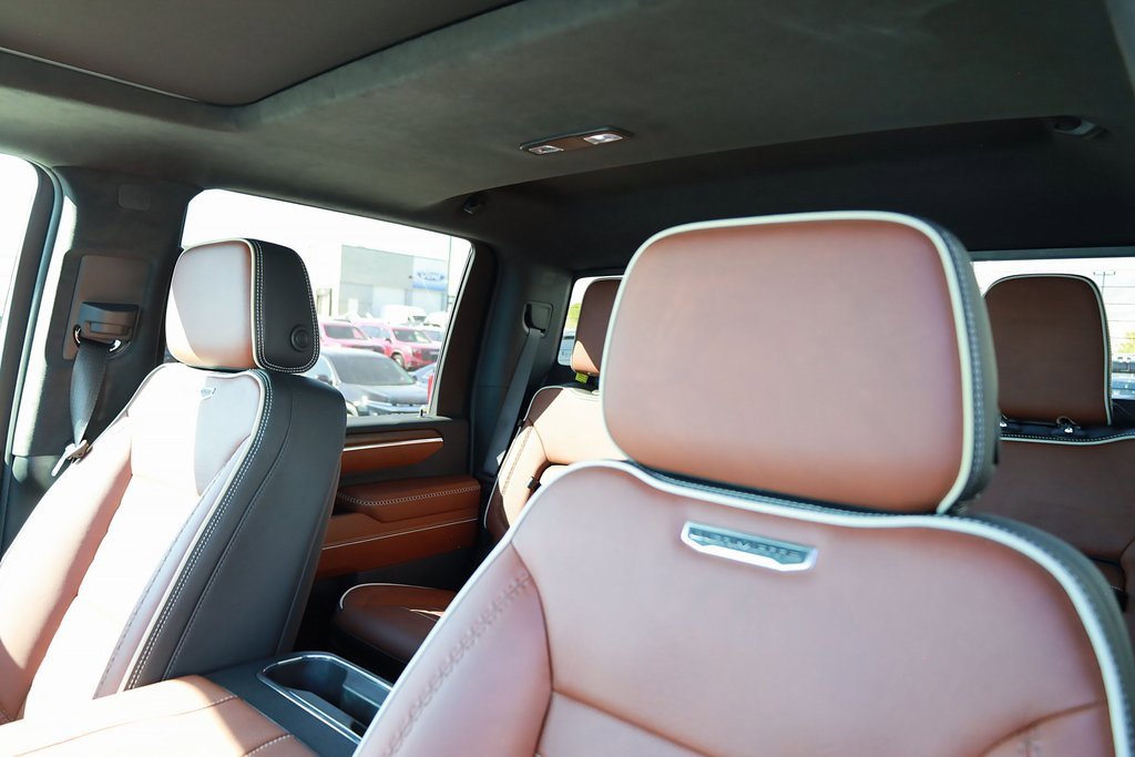 2025 Gmc Sierra 3500 HD Denali Ultimate photo 12