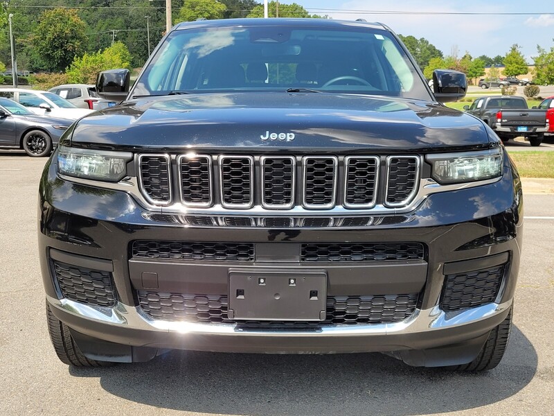 2023 Jeep Grand Cherokee Laredo photo 5