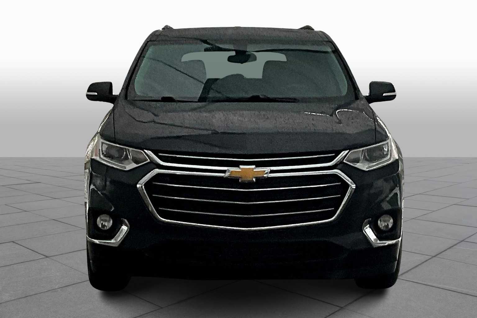 2021 Chevrolet Traverse Cloth photo 2