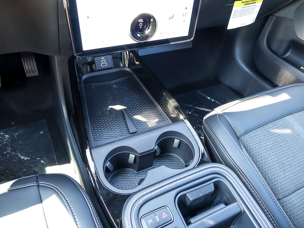 2025 FORD MUSTANG MACH-E - Image 16