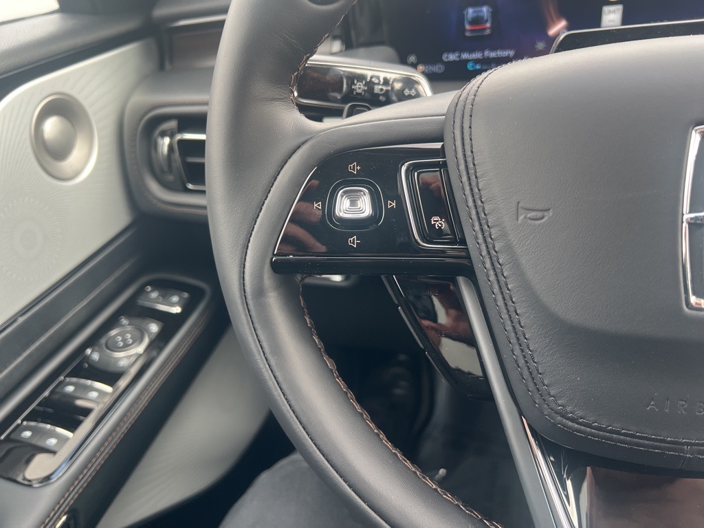 2025 Lincoln Aviator Reserve photo 10
