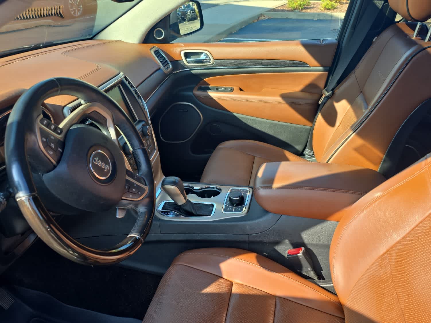 2016 Jeep Grand Cherokee Summit photo 2
