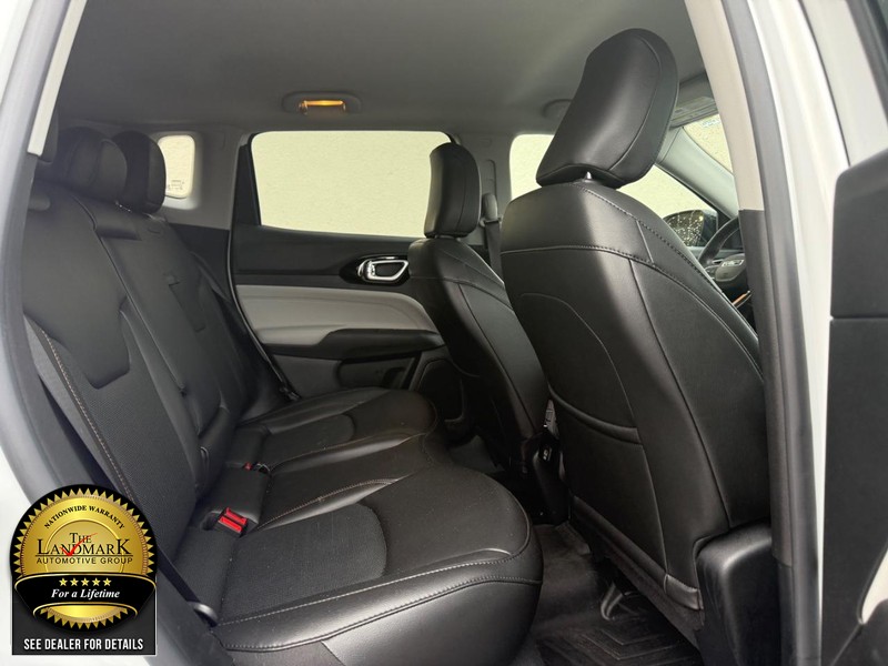 2022 Jeep Compass Limited photo 6