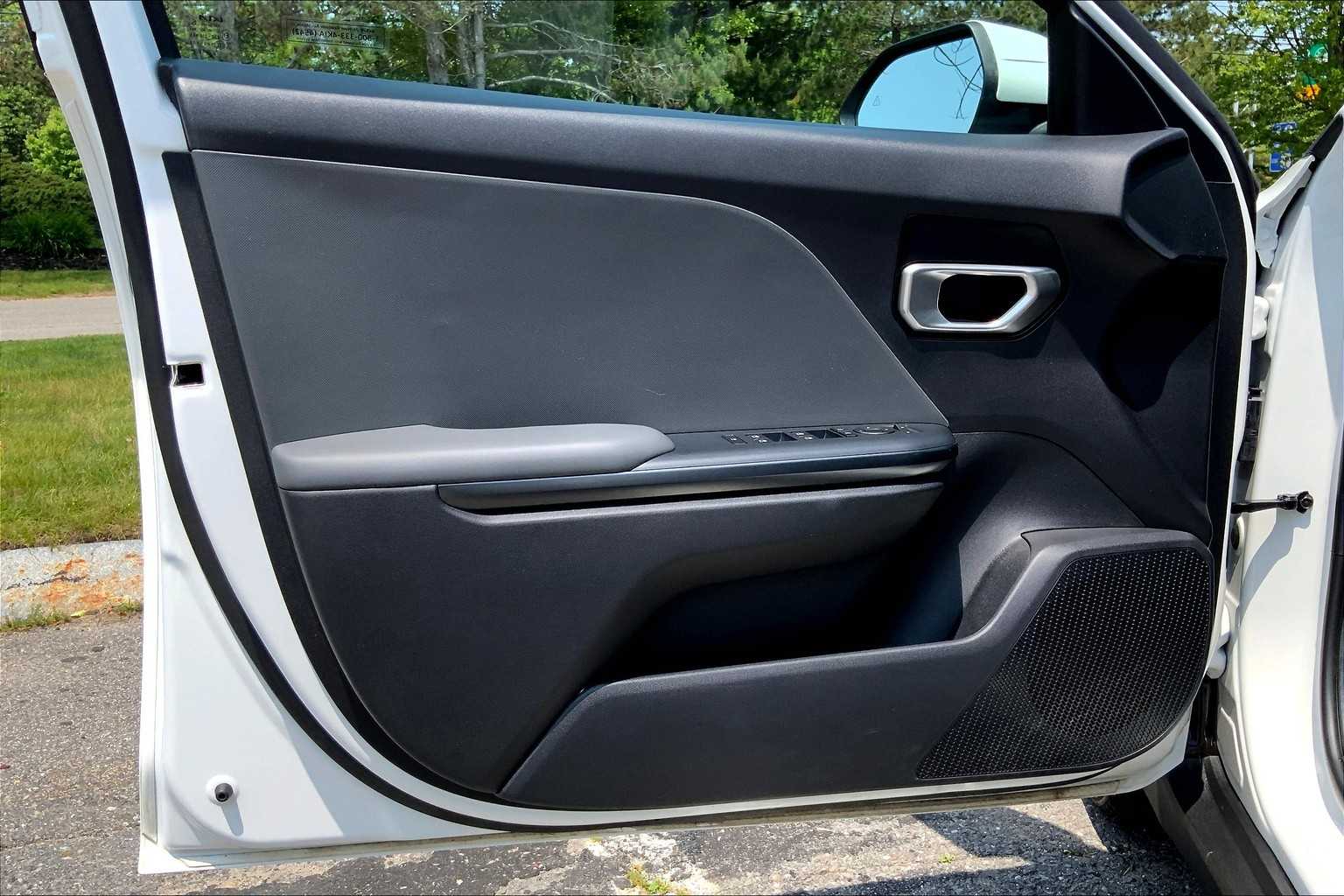 2025 Kia K4 LXS photo 19