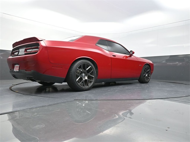 2016 Dodge Challenger SXT Plus photo 28