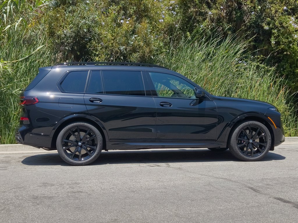 2026 Bmw X7 M60i photo 4