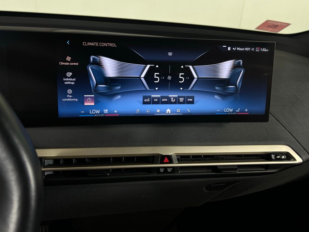2024 Bmw iX photo 17