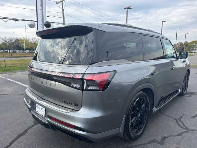 2026 Infiniti QX80 Sensory photo 3