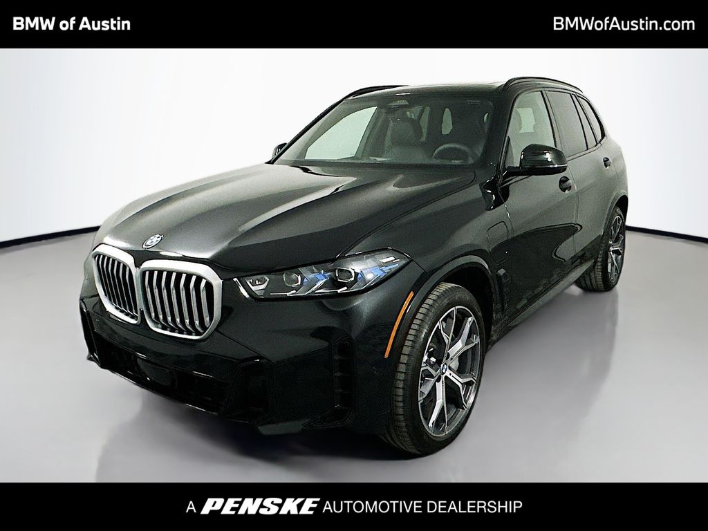 2026 BMW X5 50e's photo