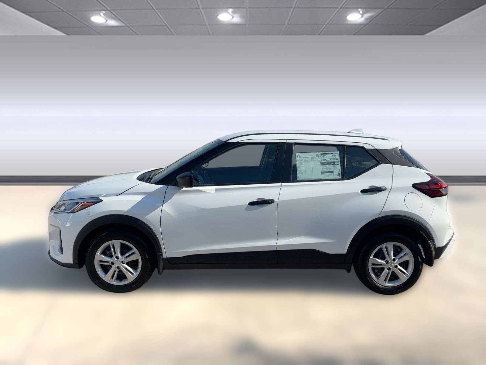 2025 Nissan Kicks Play S photo 2