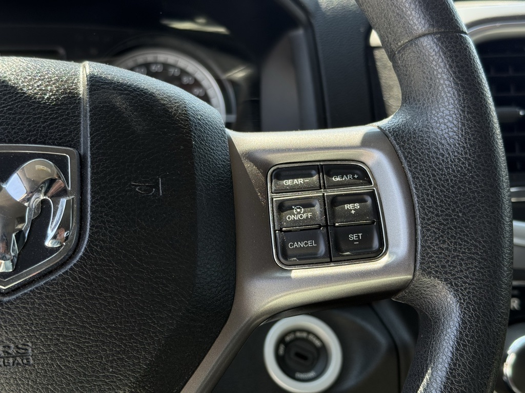 2021 Ram 1500 Classic SLT photo 11