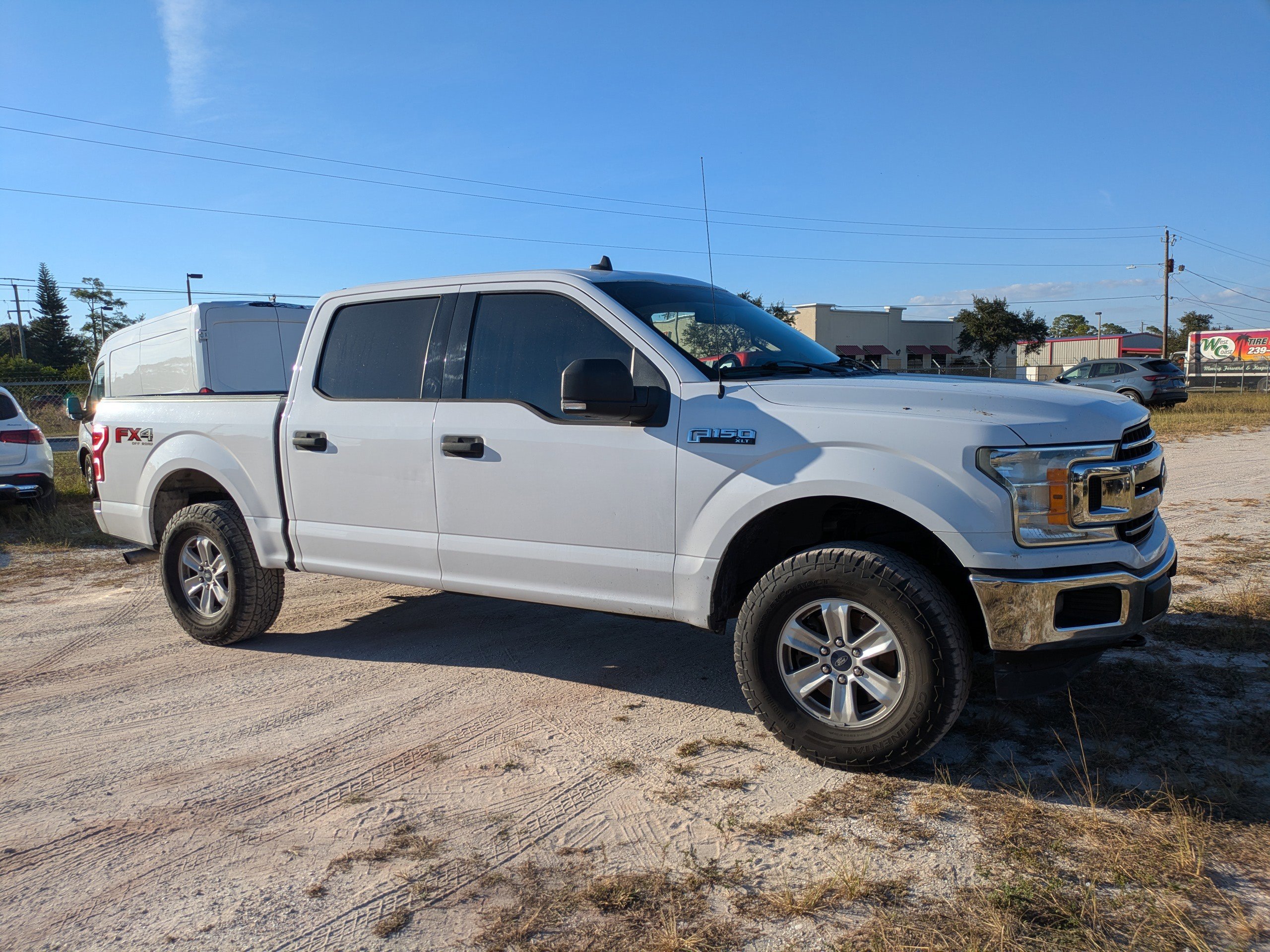 2019 Ford F-150 XLT photo 2