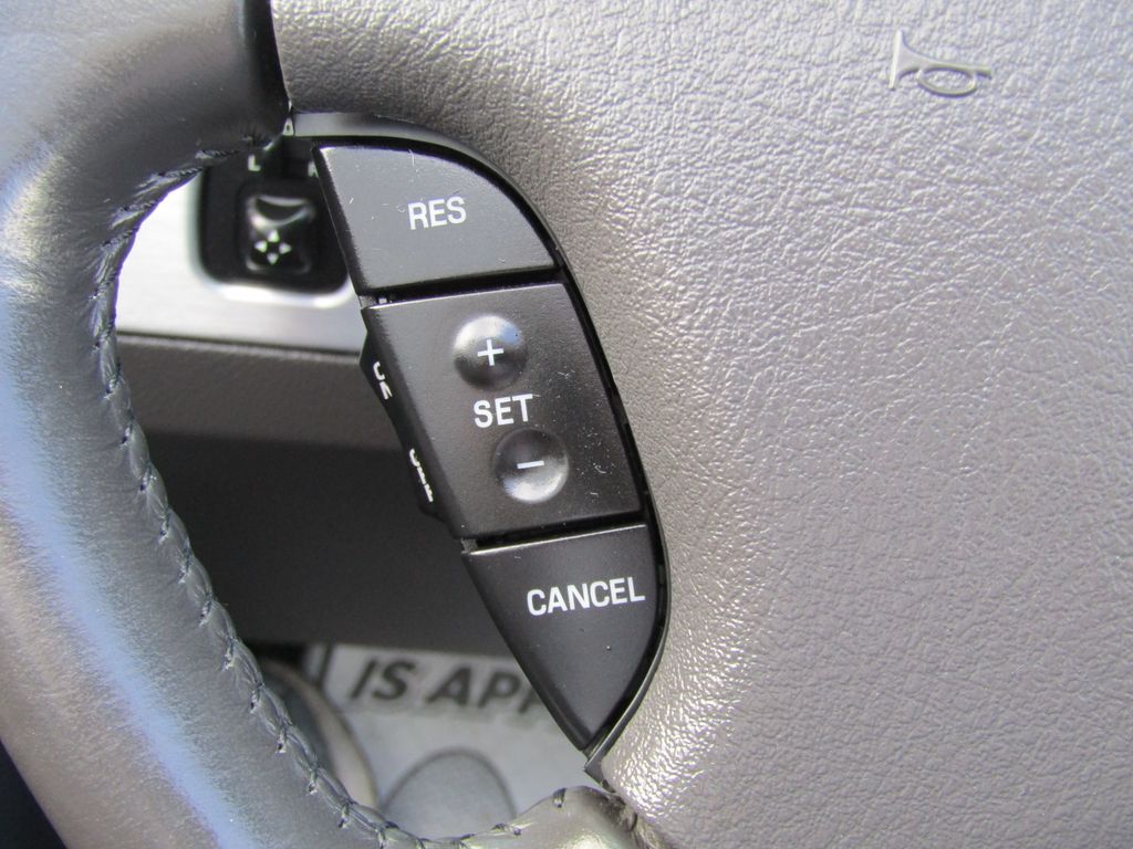 2002 Ford Thunderbird Base photo 29