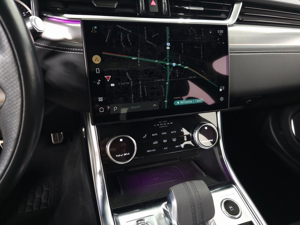 2022 Jaguar XF R-Dynamic SE photo 24