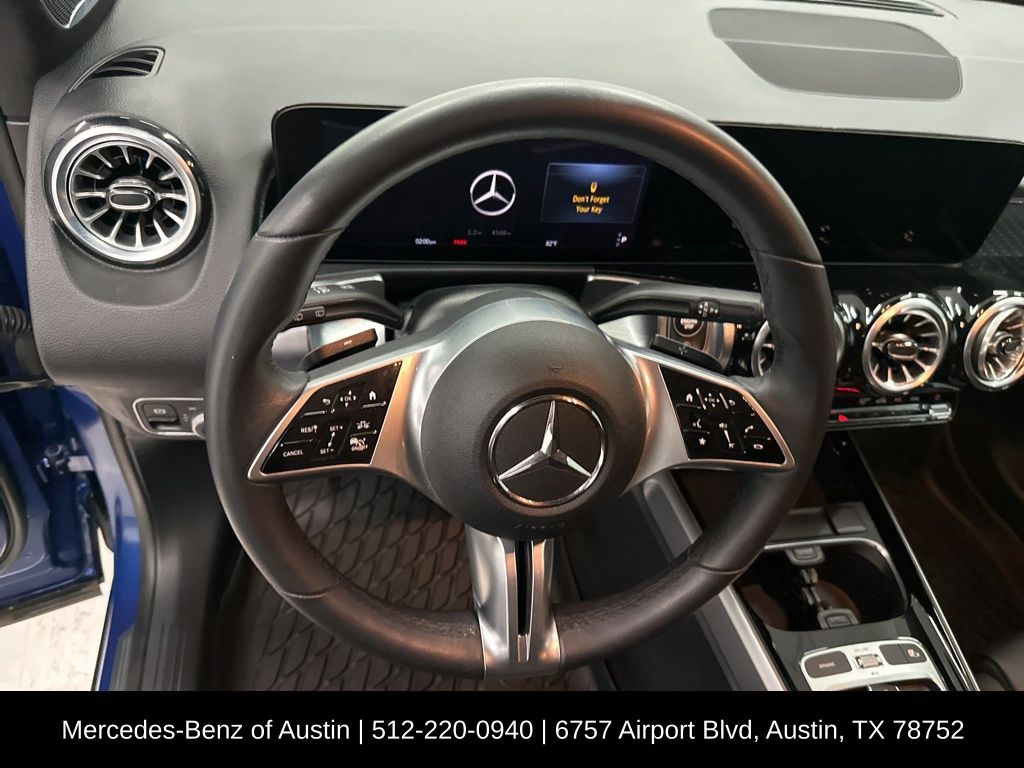 2024 Mercedes Benz GLB 250 4MATIC photo 8