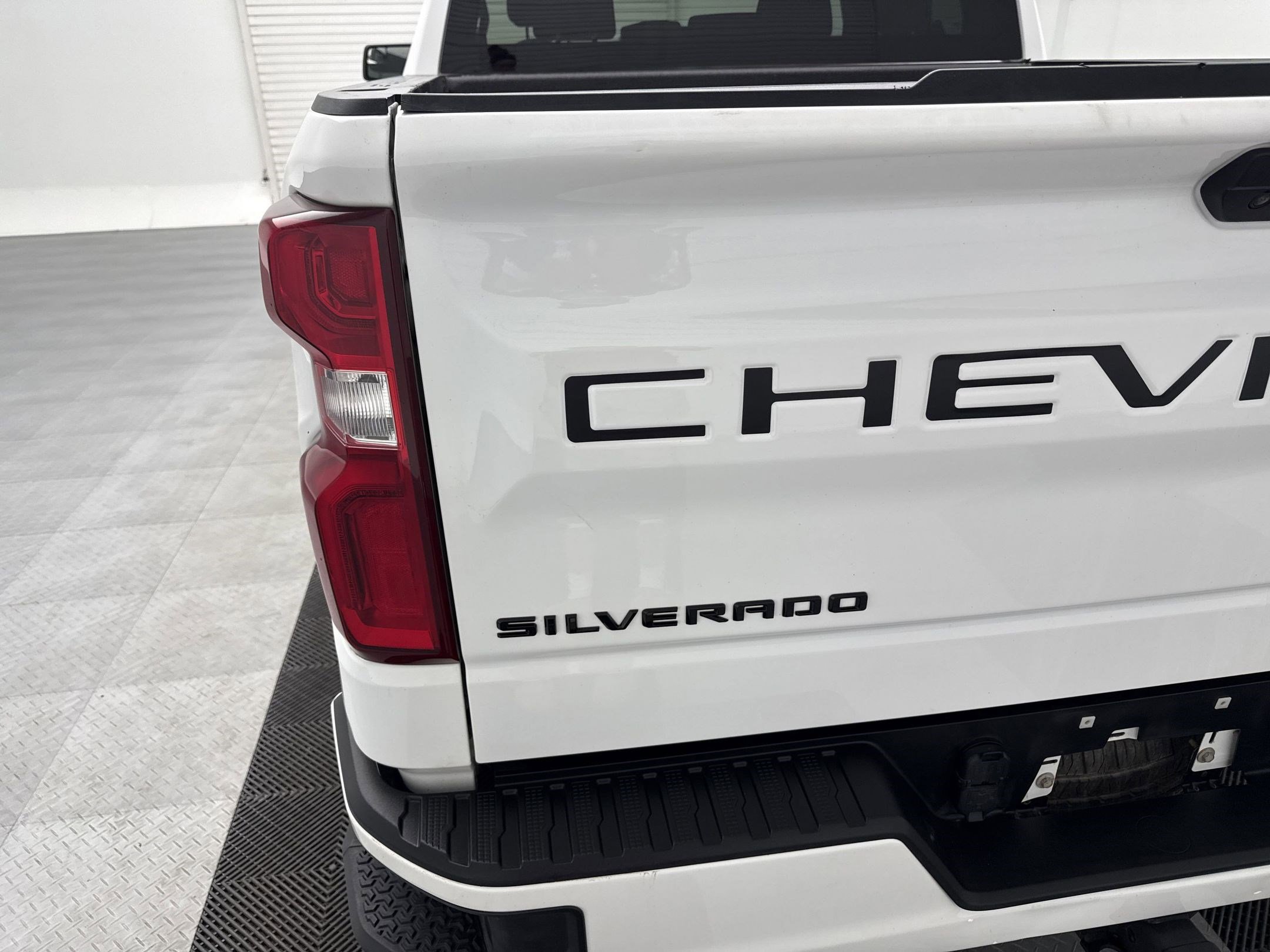 2022 Chevrolet Silverado 1500 Custom photo 10