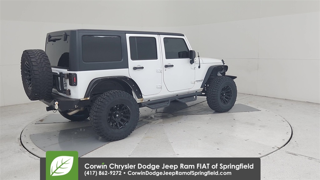 2017 Jeep Wrangler Unlimited Willys photo 4