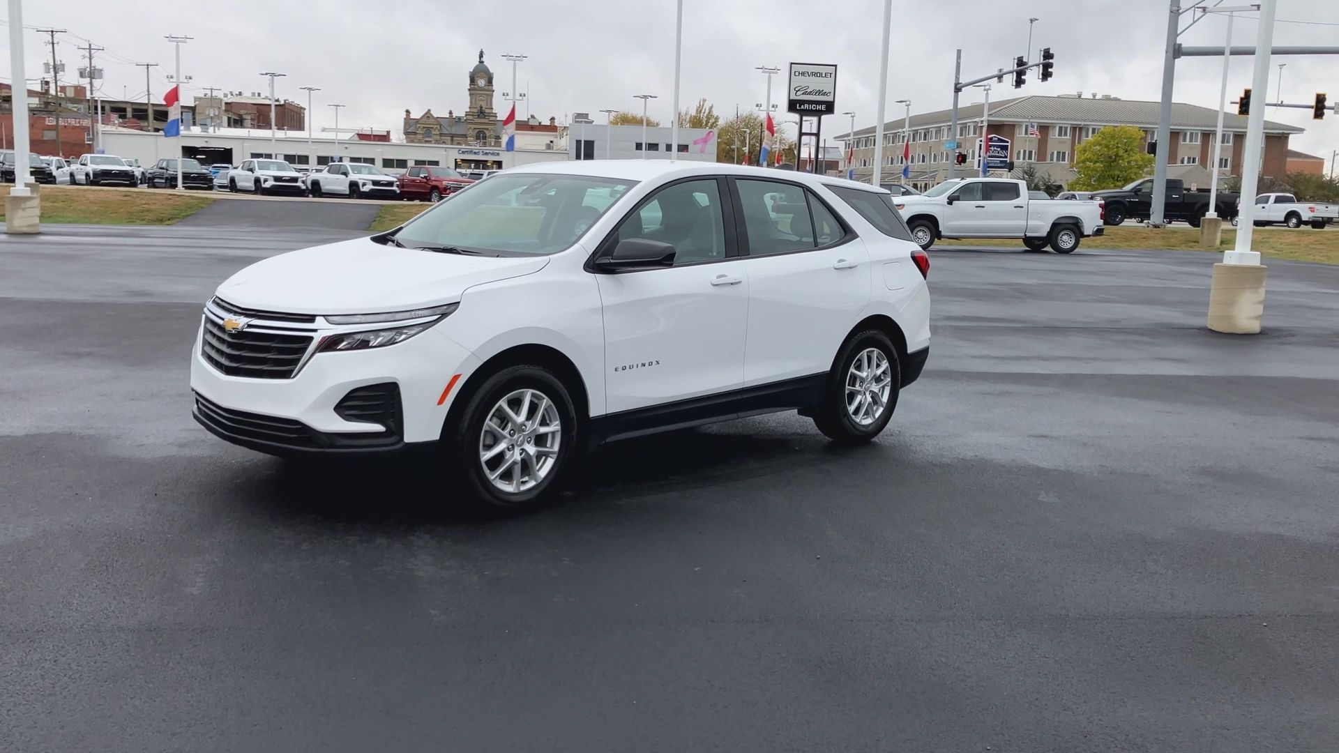 2024 Chevrolet Equinox LS photo 14