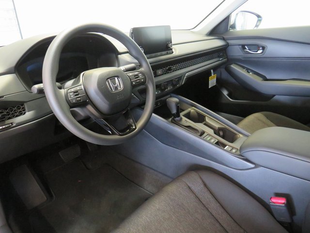 2025 Honda Accord LX photo 3