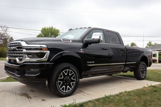 2025 Ram 3500 Limited photo 8