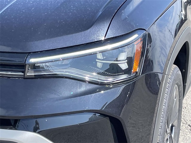 2025 Volkswagen Taos S photo 8