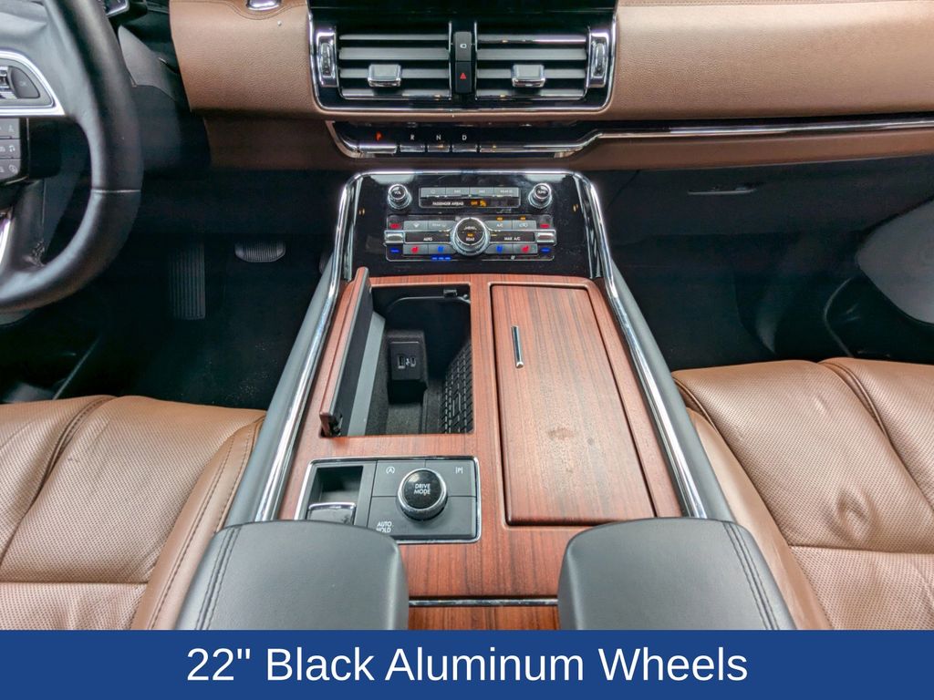 2023 Lincoln Navigator L Reserve photo 23