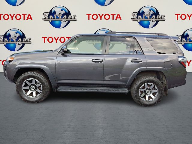 2019 Toyota 4Runner TRD Off-Road photo 3