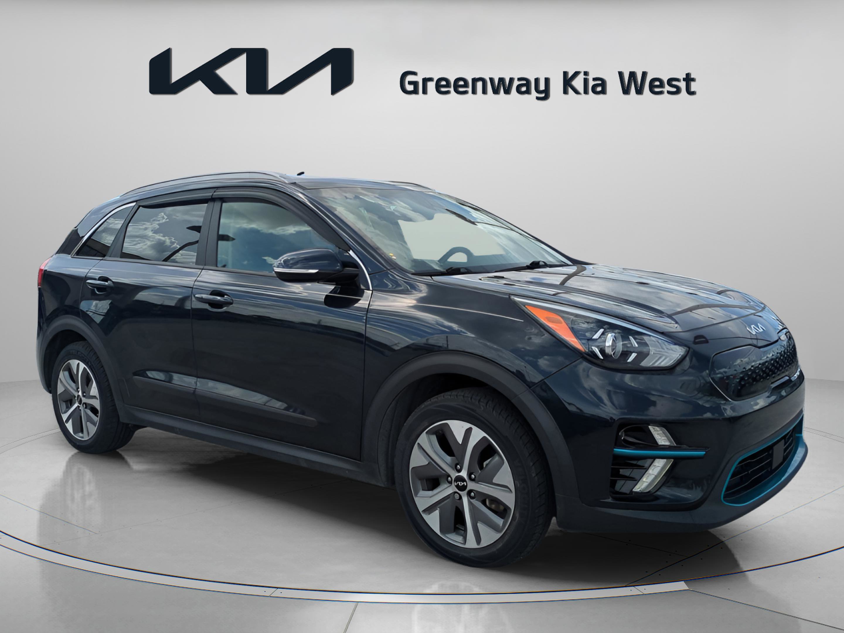Used 2022 Kia Niro EX Premium with VIN KNDCE3LG5N5123411 for sale in Orlando, FL