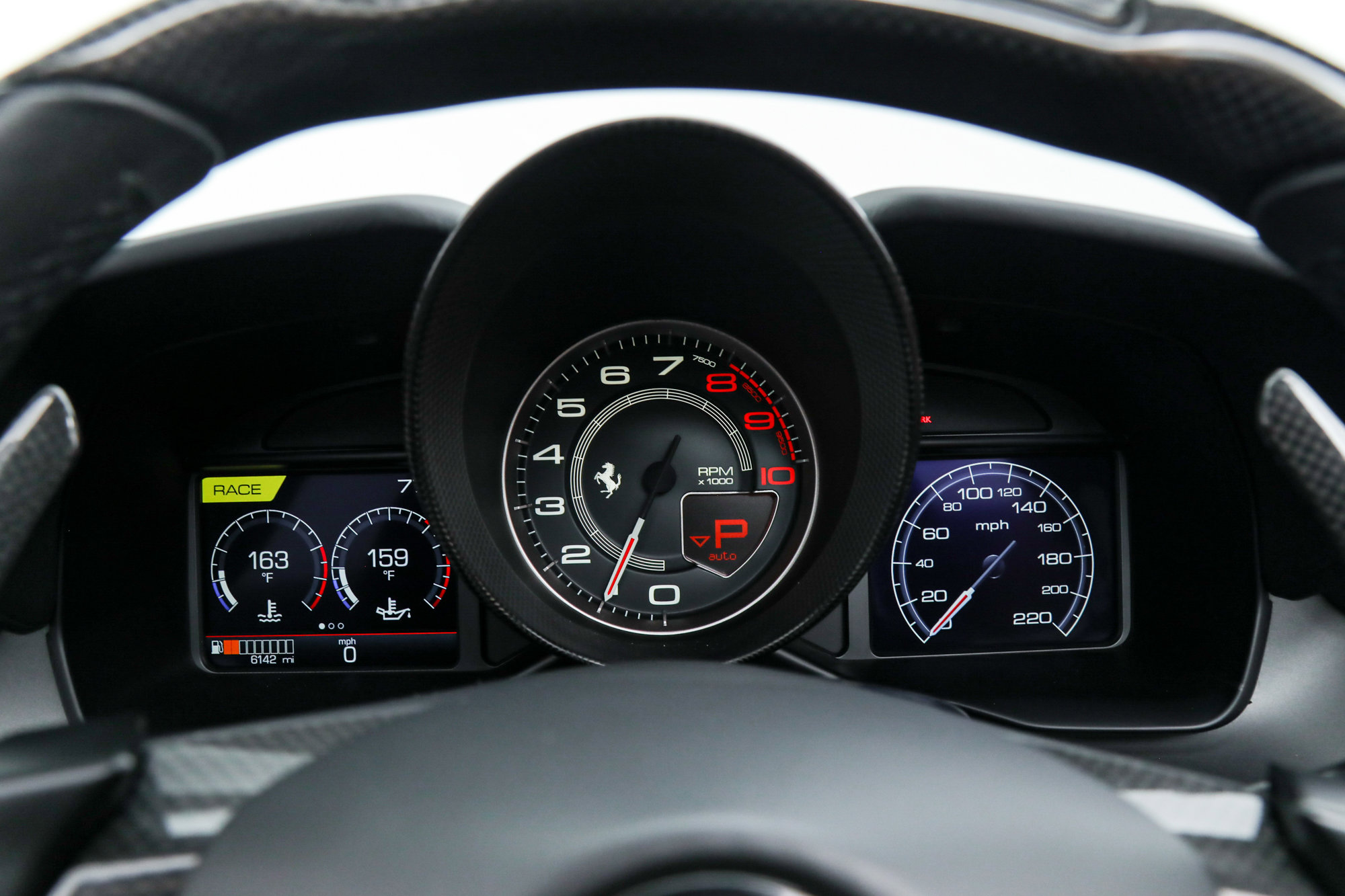 2022 Ferrari F8 Spider photo 39