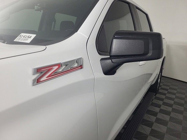 2021 Chevrolet Silverado 1500 RST photo 2