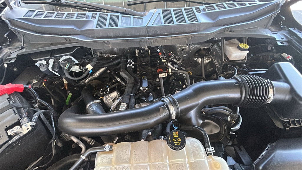 Certified Used 2024 Gray Ford XLT image 28