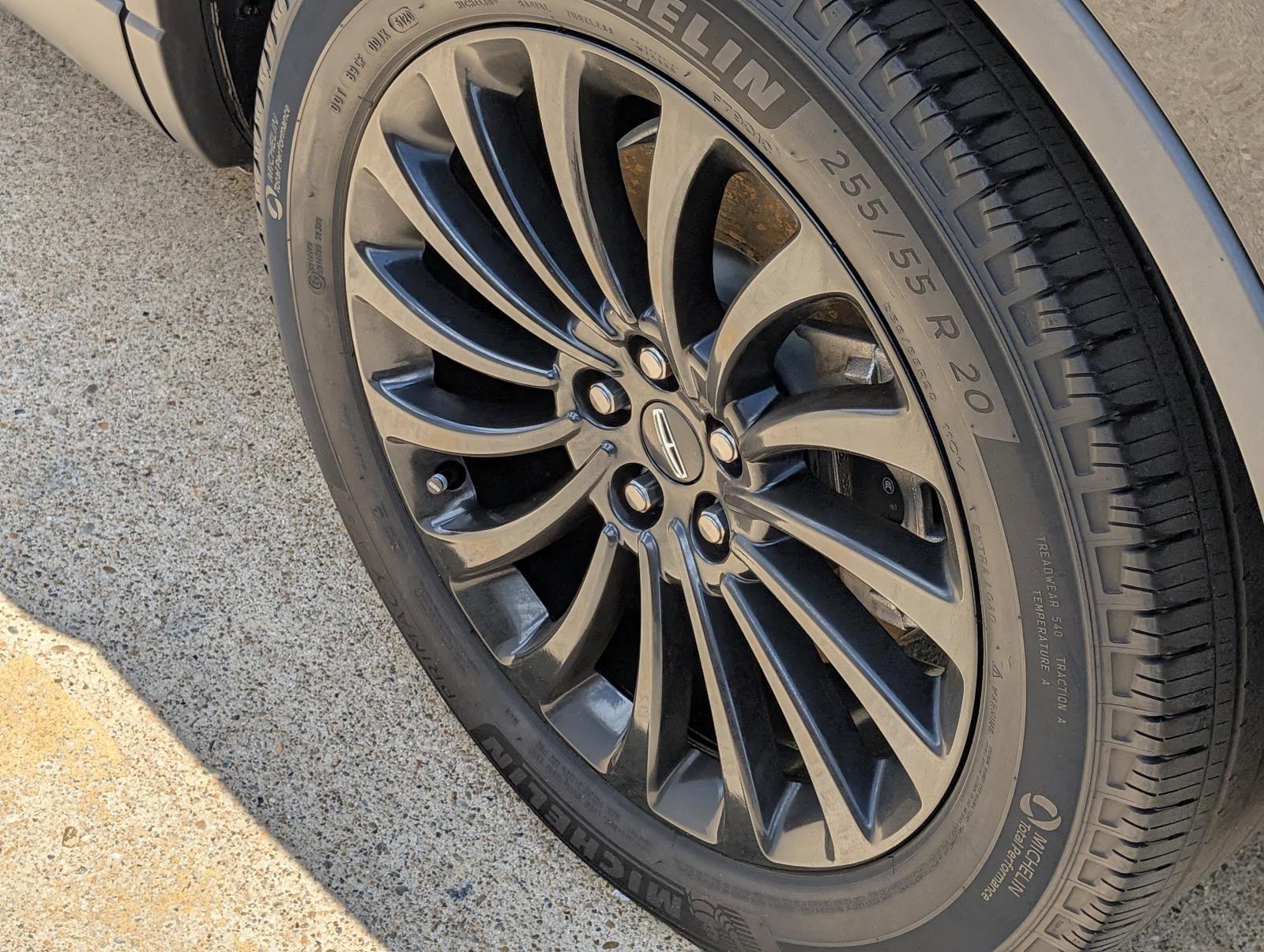 2023 Lincoln Aviator Reserve photo 3