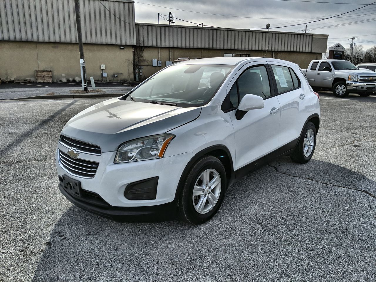 2016 Chevrolet Trax LS's photo