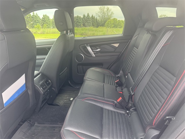 2022 Land Rover Discovery Sport SE R-Dynamic photo 15
