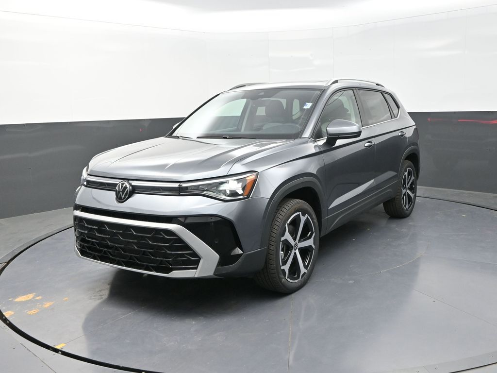 2025 Volkswagen Taos SEL photo 3