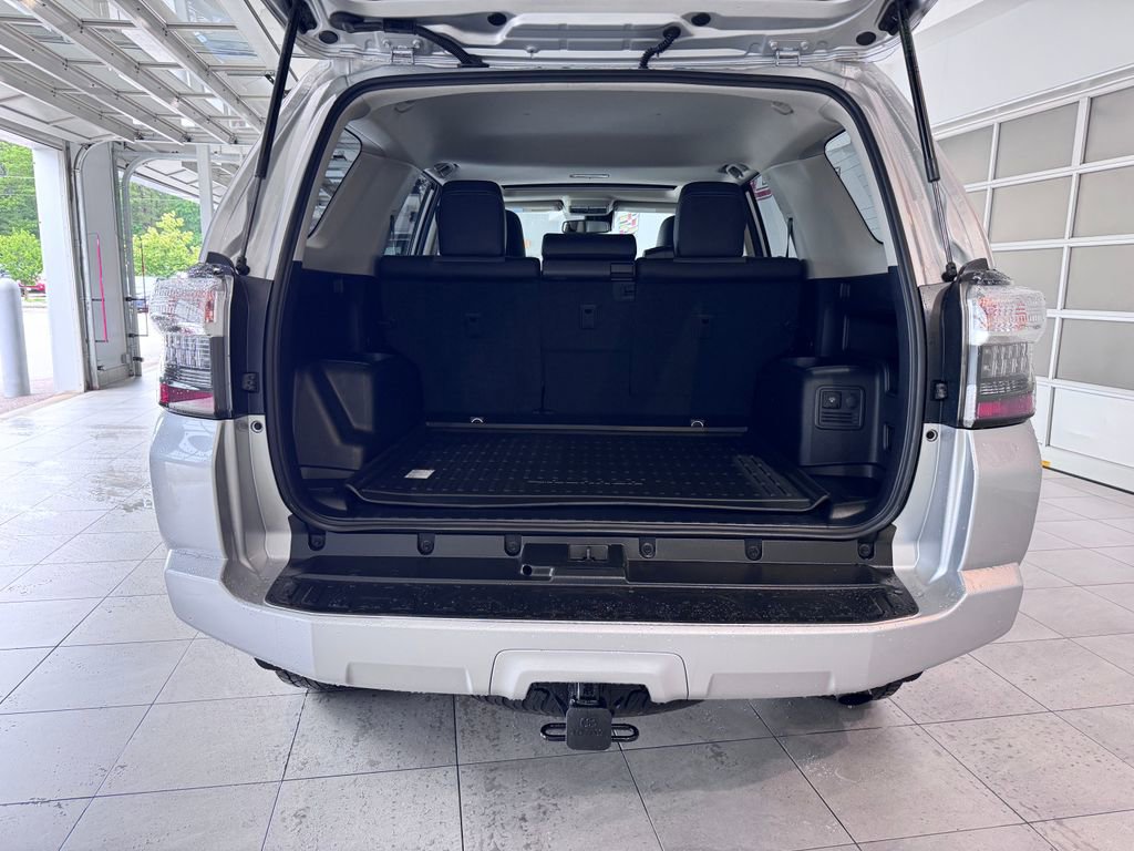 2024 Toyota 4Runner SR5 Premium photo 5