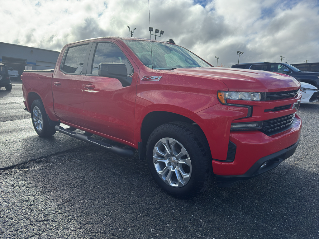 2019 Chevrolet Silverado 1500 RST photo 2