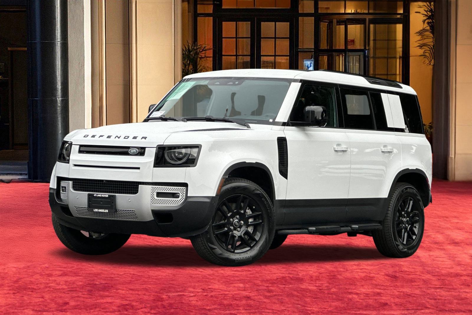 2025 Land Rover Defender S's photo