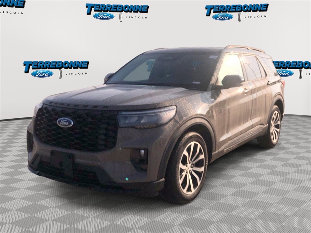 2026 Ford Explorer ST-LINE's photo