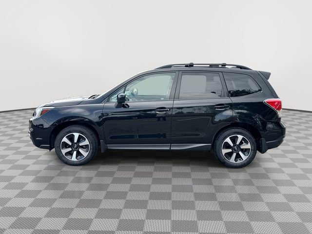 2018 Subaru Forester Premium photo 5
