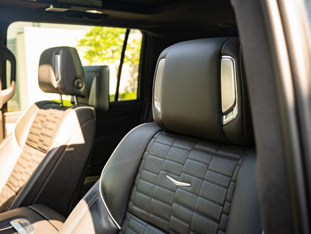 2021 Cadillac Escalade ESV Sport Platinum photo 18