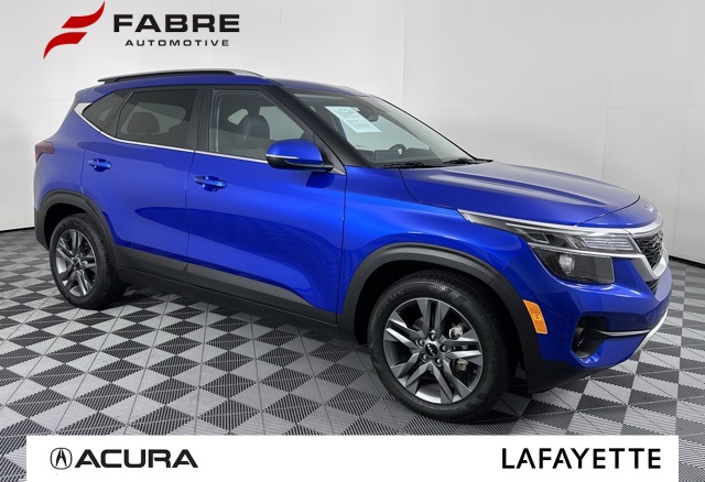 2023 Kia Seltos S's photo