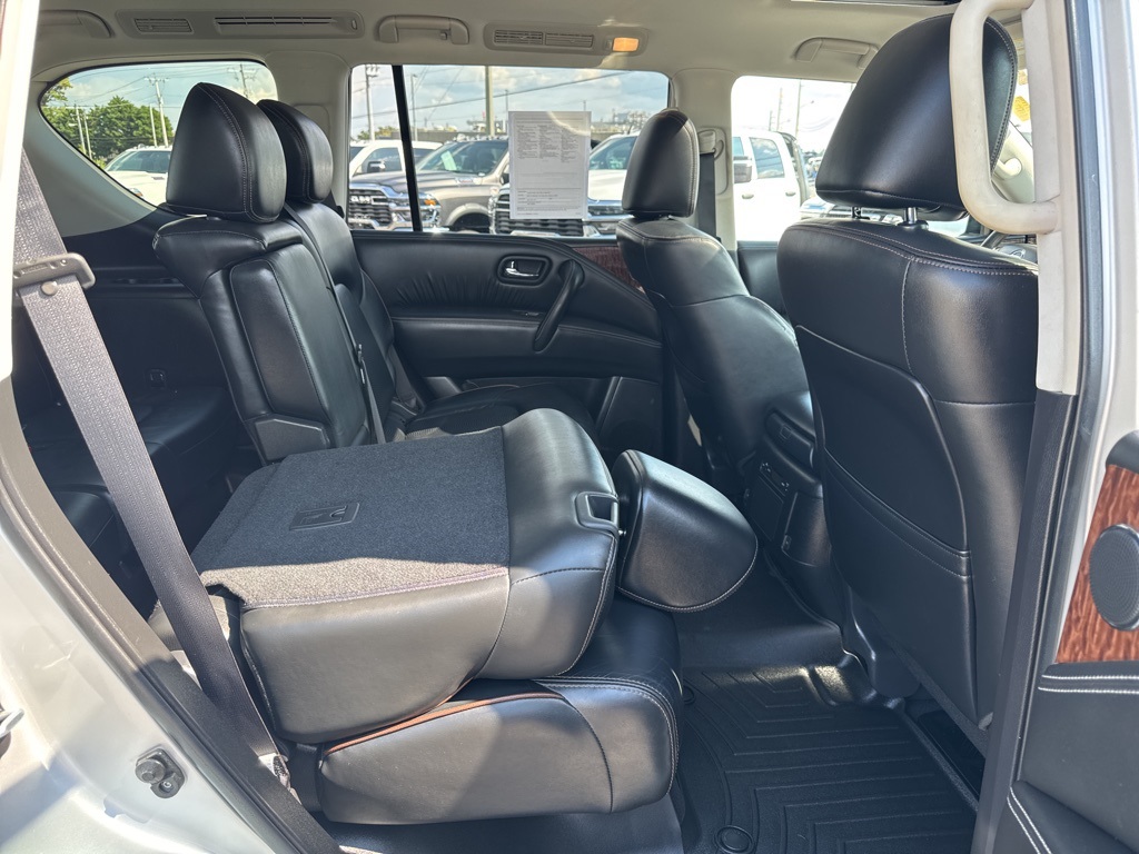 2019 Nissan Armada SL photo 18