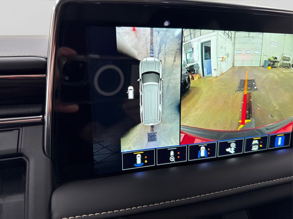 2023 Gmc Yukon SLT photo 31