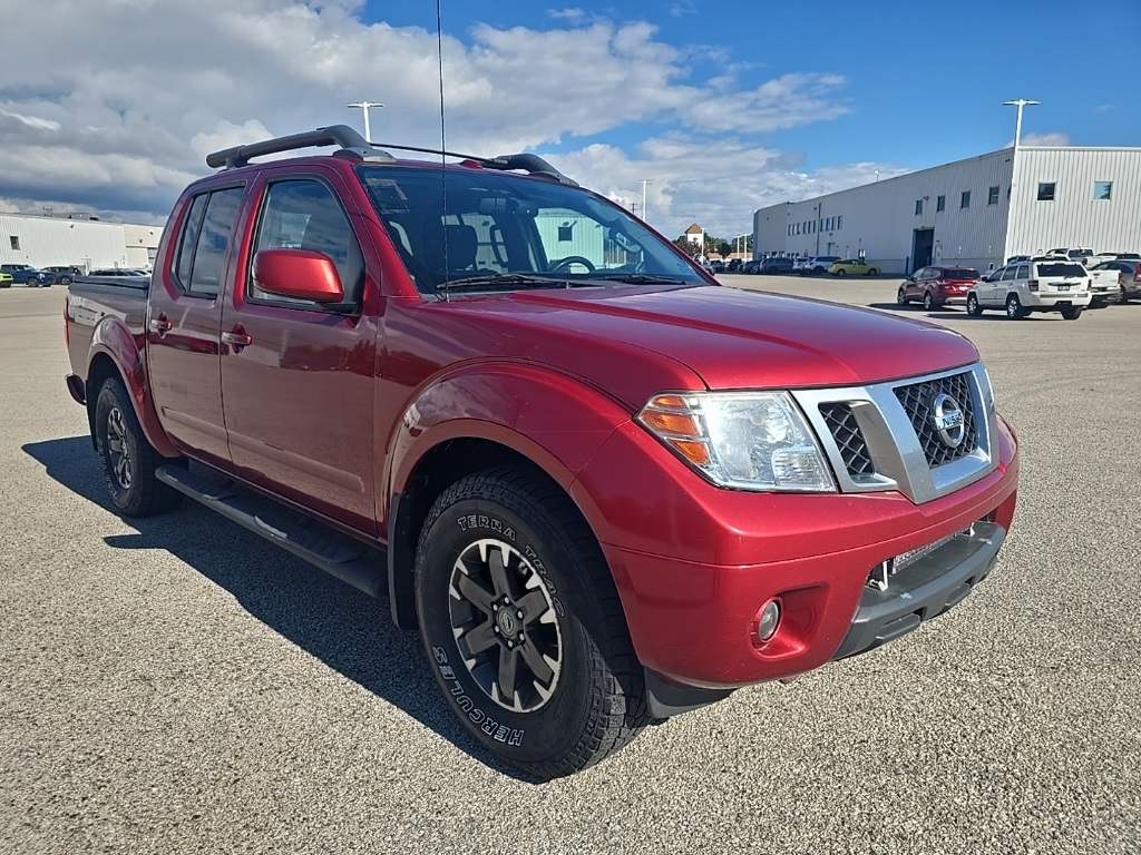2016 Nissan Frontier PRO-4X photo 2